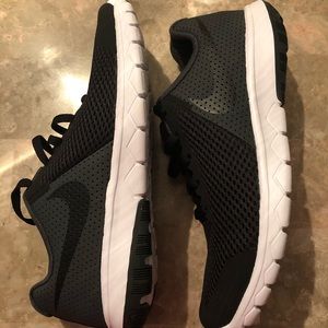 Boys Nike Flex Experience Sneakers